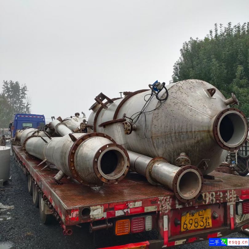 低价出售   双效3吨强制循环蒸发器一套 附件齐全-2