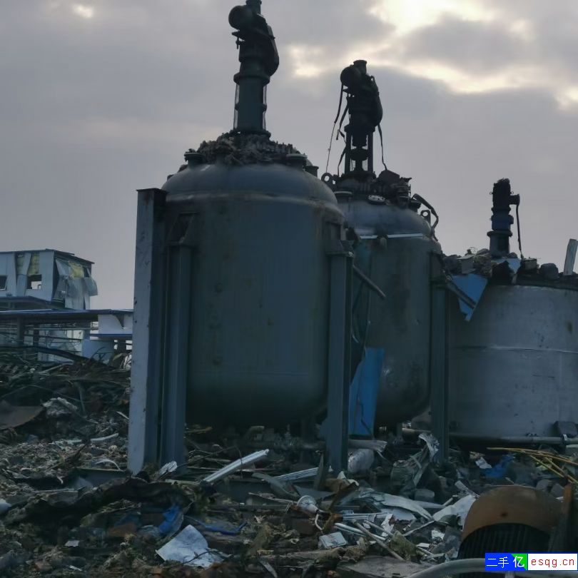 出售两台12.5吨搪瓷反应釜，三台20吨搪瓷反应釜-1