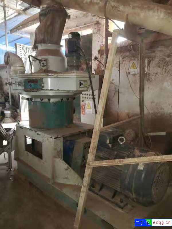 出售一台鸿景450-55千瓦生物质颗粒机带一个控制-2
