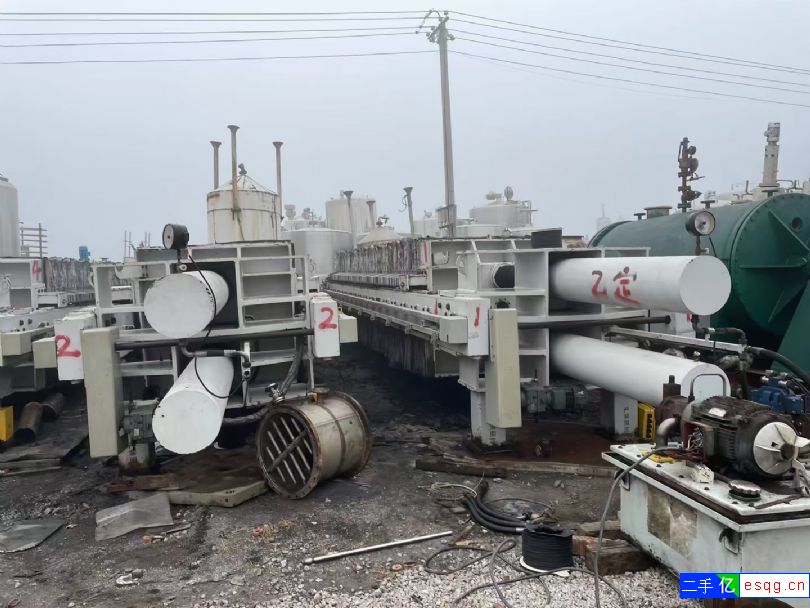 出售景津压滤机5台，其中300隔膜压滤机3台，25-2