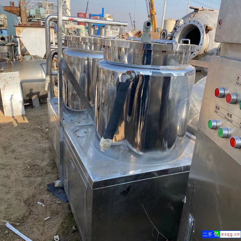 低价出售  250L真空乳化机-1