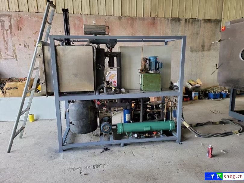 两台1平方冻干机开始测试，需要的老板可以提前预约了-2