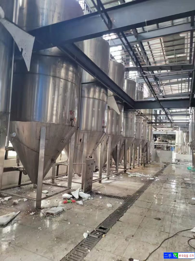 新订一批精酿啤酒设备 30吨发酵罐 10吨发酵罐 -2