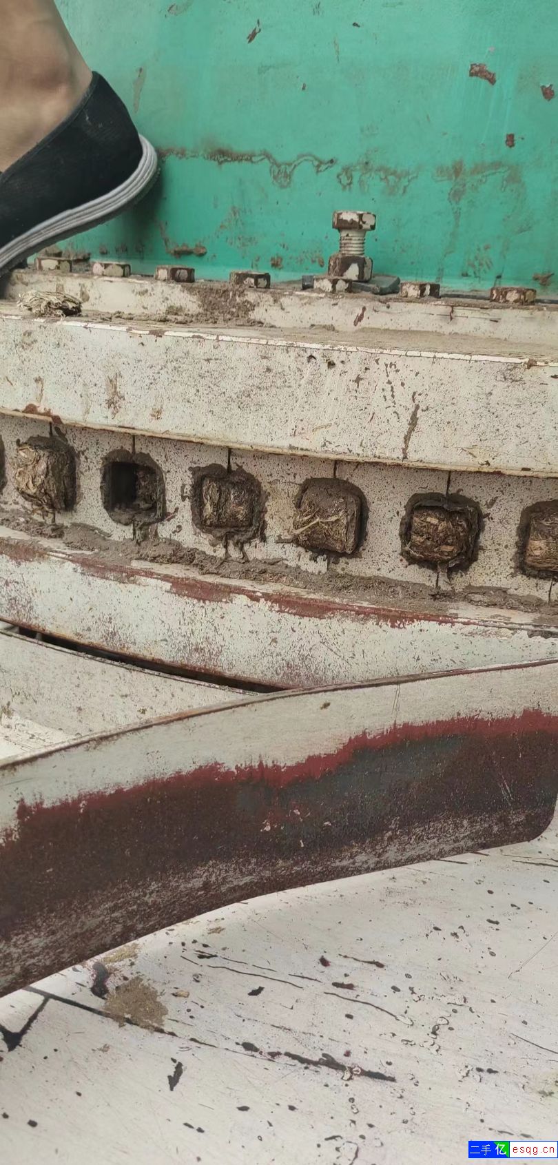 河北天太72孔压块机  附件齐全  没生产只试试 -1