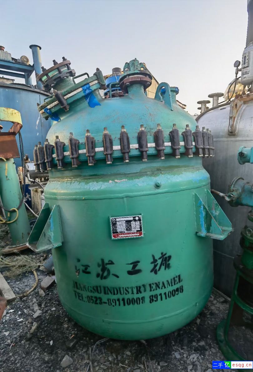 新到两台江苏工塘产1000升搪瓷反应釜，一台用过一-2