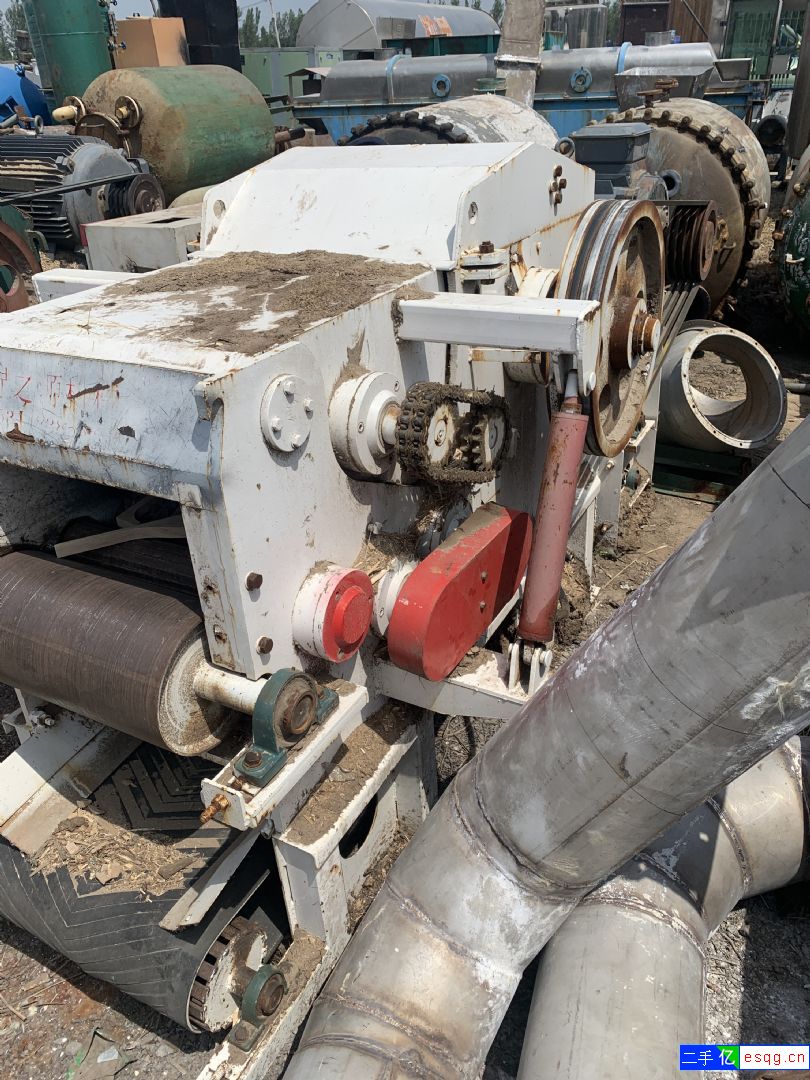 出售216木材削片机-1