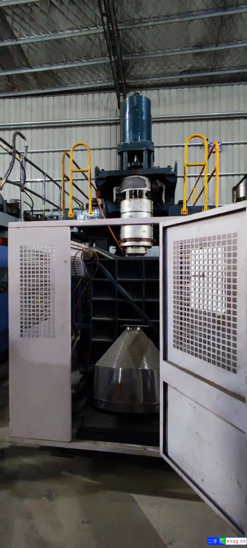 转让塑料座椅设备 中空吹塑机 带有座椅模具-1