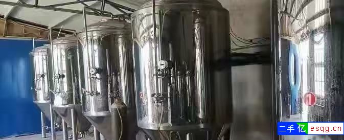 出售酿酒设备，500一5吨啤酒发酵罐设备，-2