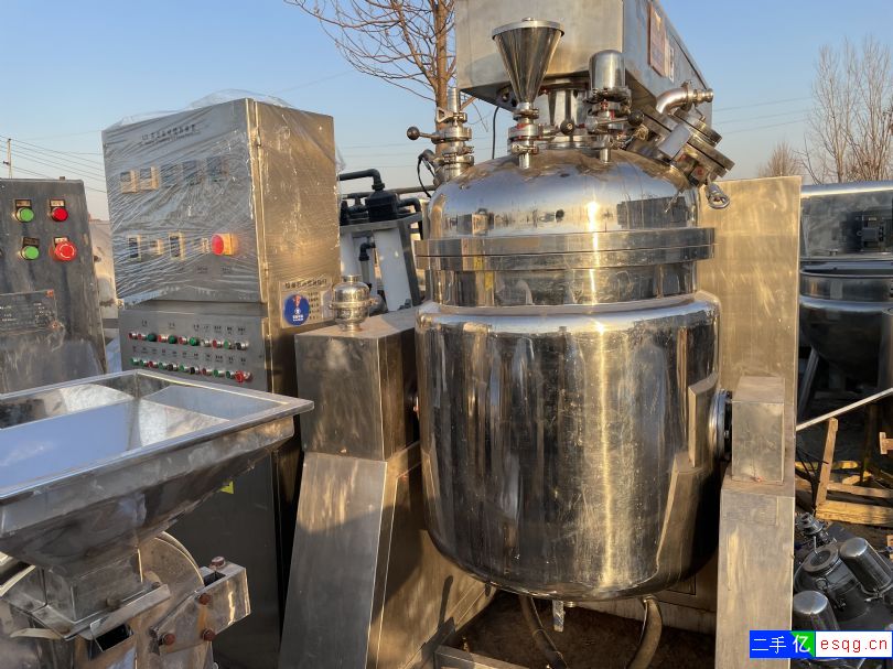 出售二手250升真空乳化机-2