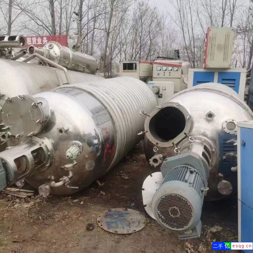 出售二手发酵罐，二手10立方不锈钢外盘管发酵罐-2