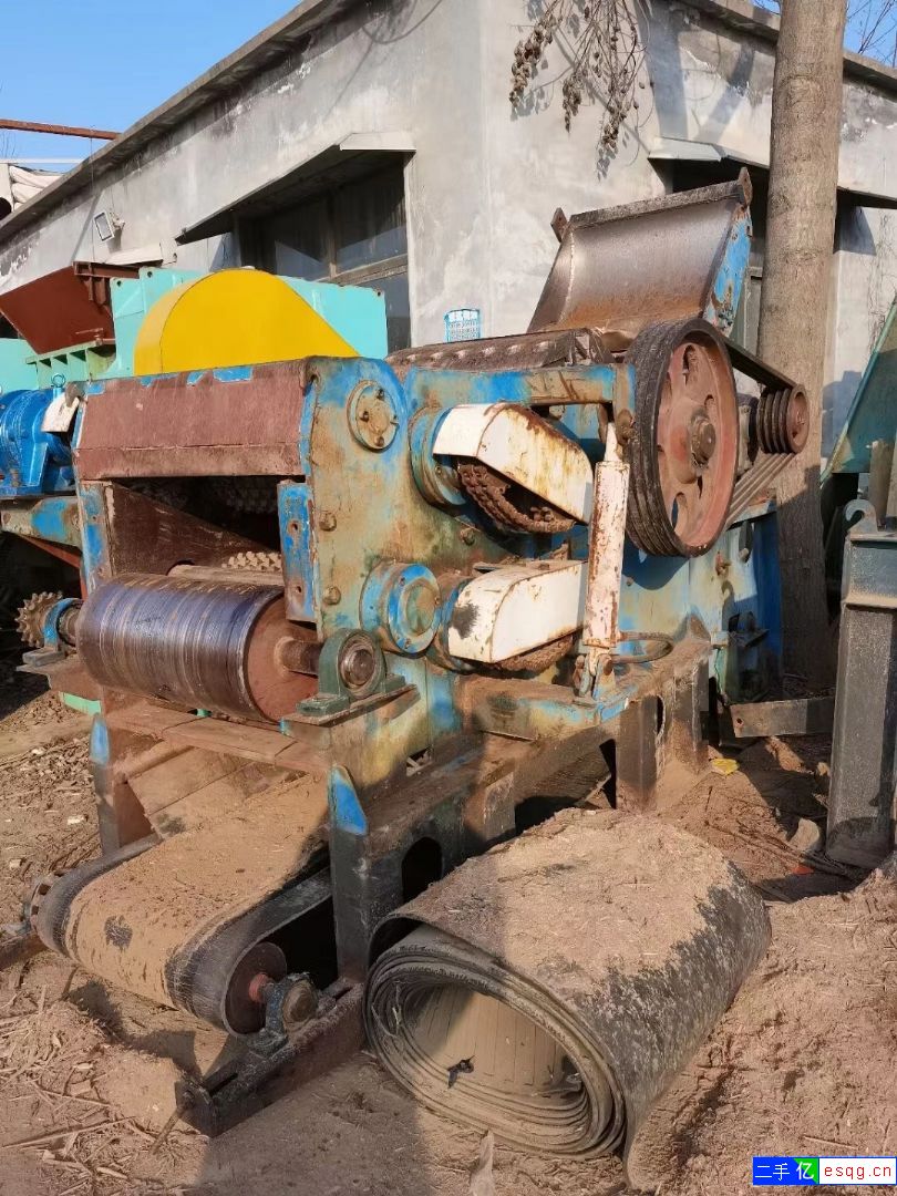 低价出售二手鲁钢216型木材削片机，电机55千瓦，-1