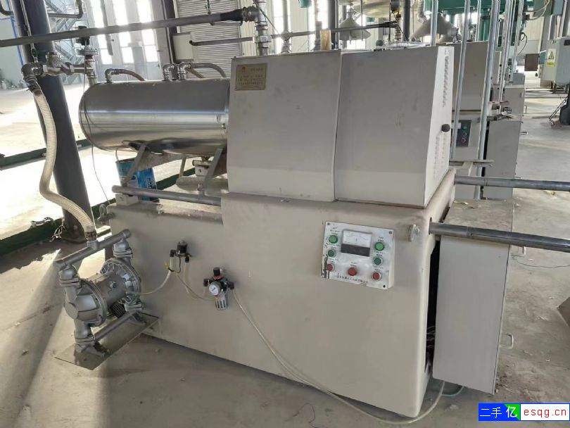 出17年重庆红旗50升卧式砂磨机，现场在定一台，还-1