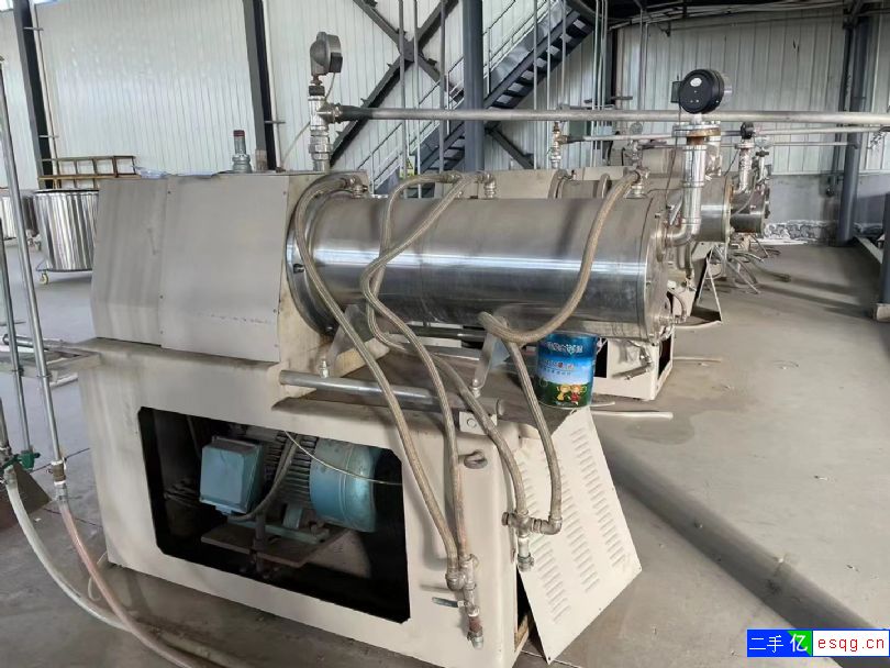 出17年重庆红旗50升卧式砂磨机，现场在定一台，还-2