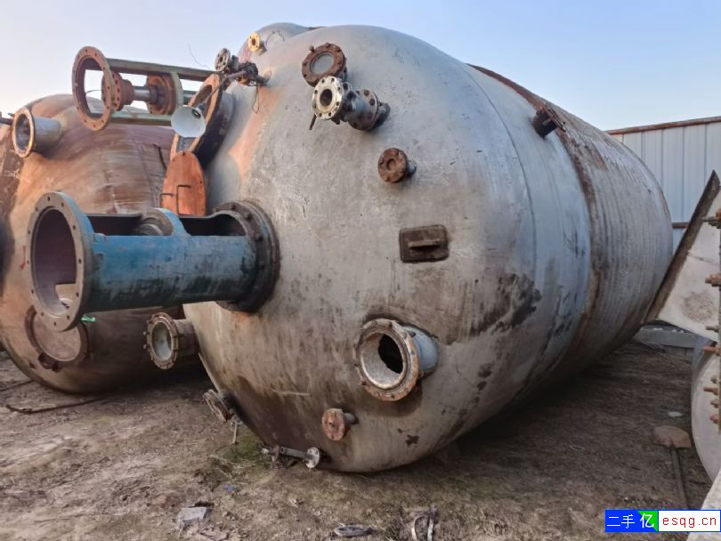 转让二手不锈钢反应釜，二手30立方内外盘管反应釜-1