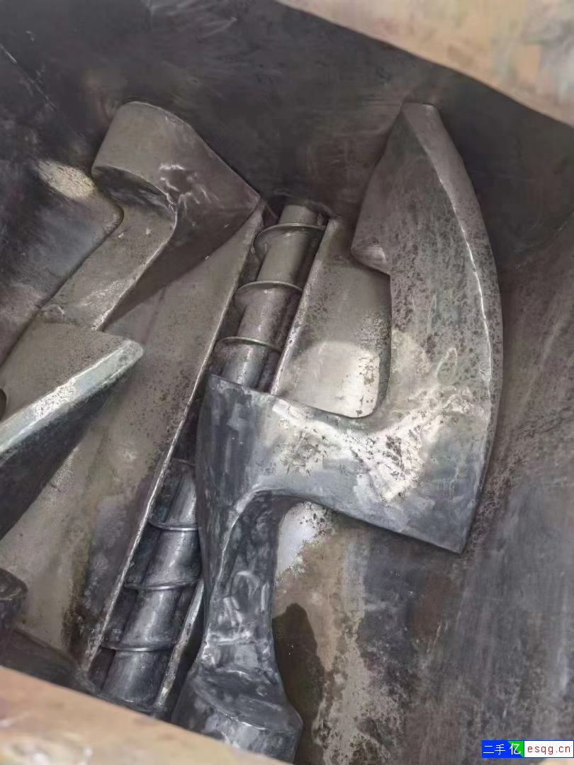 转让二手真空捏合机。二手1000升真空螺杆出料捏合-2