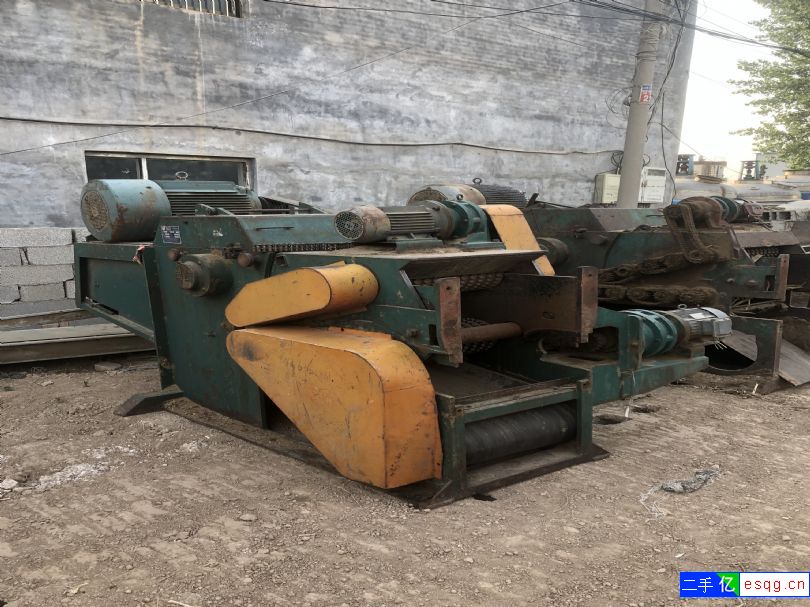 闽武216削片机木片机，2018年机器-1