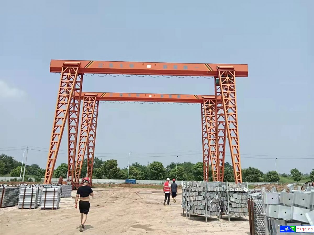 32吨二手龙门吊-1
