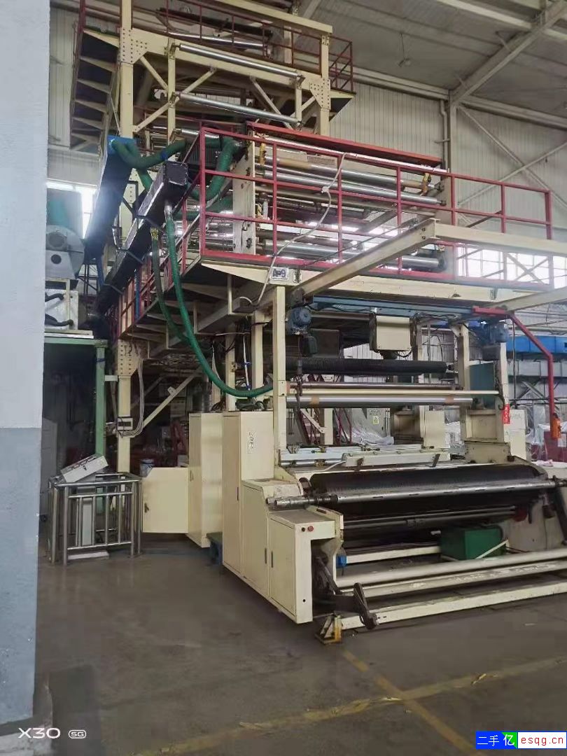 低价出售银丰2200三层共挤吹膜机-1