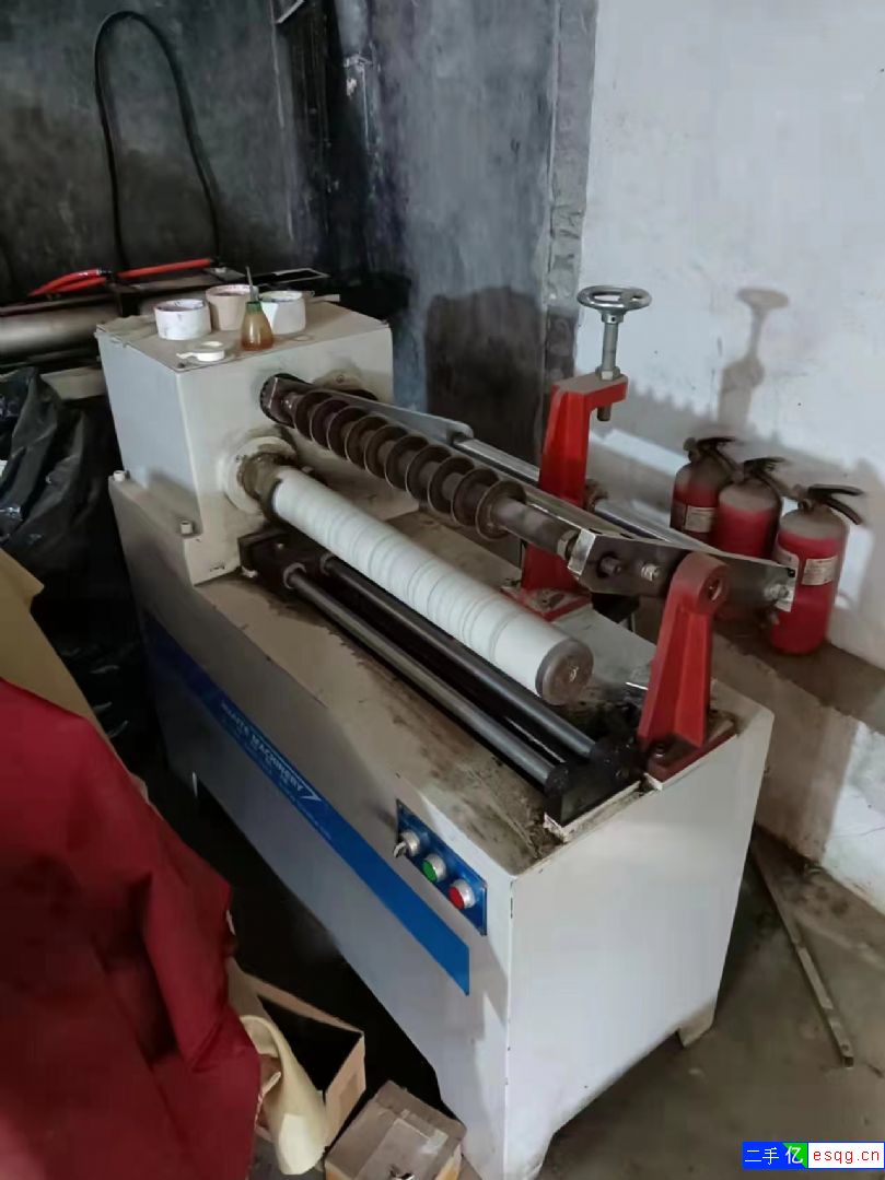 1300封箱胶带分切机整套低价处理-1