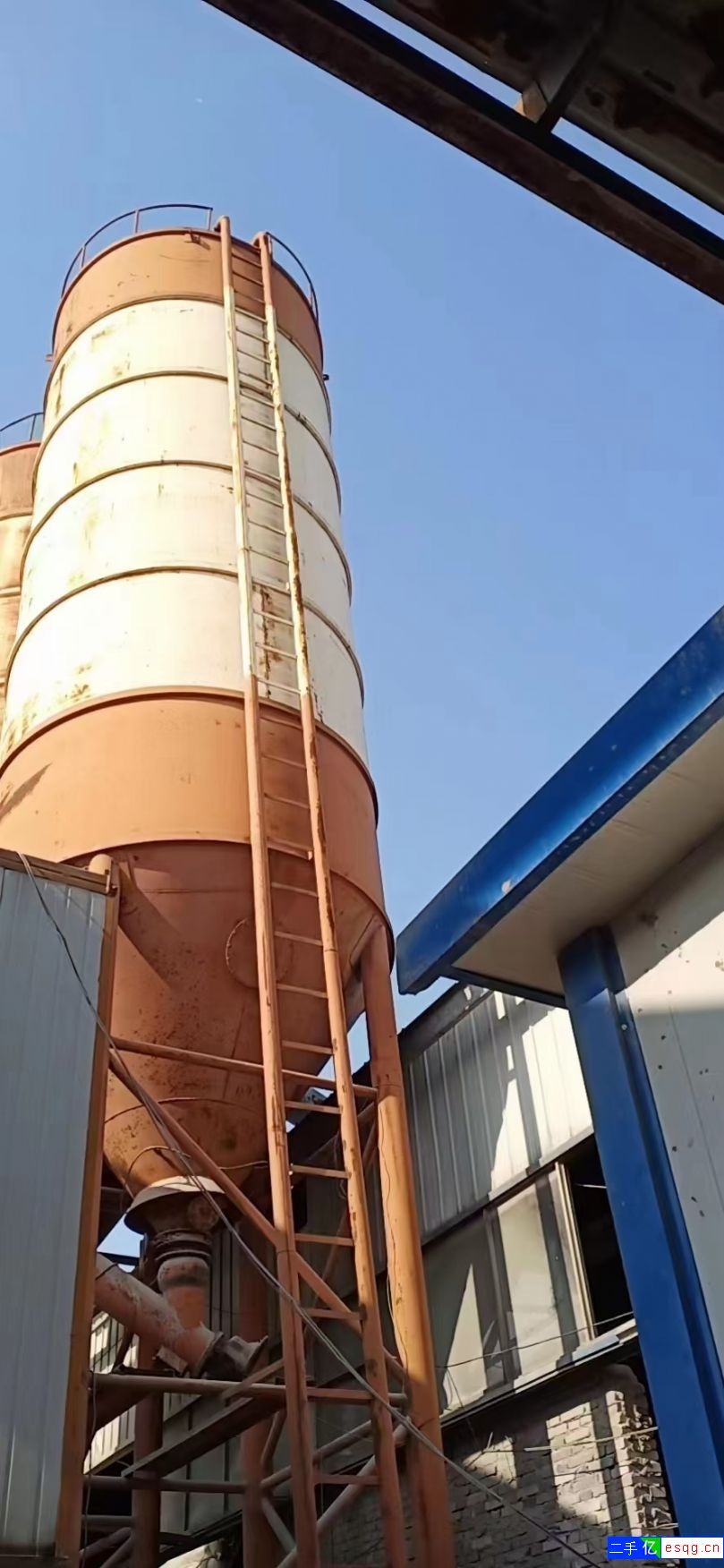 扬州低价出售三个100吨的水泥罐，二手水泥仓-2