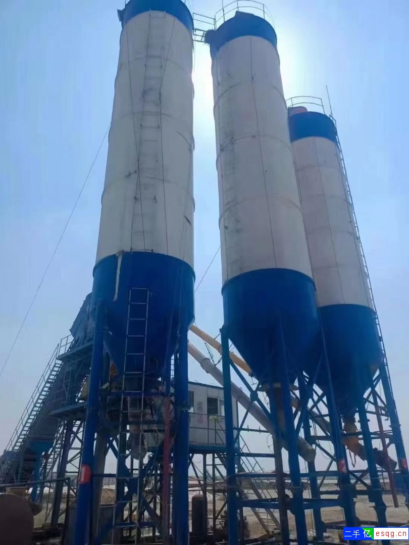河南安阳处理3个100吨水泥罐。，二手水泥仓-2