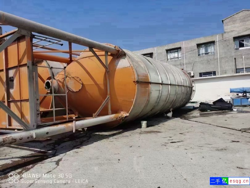 安徽灵璧四个中联200吨水泥仓，直径4.2米，卸料-2