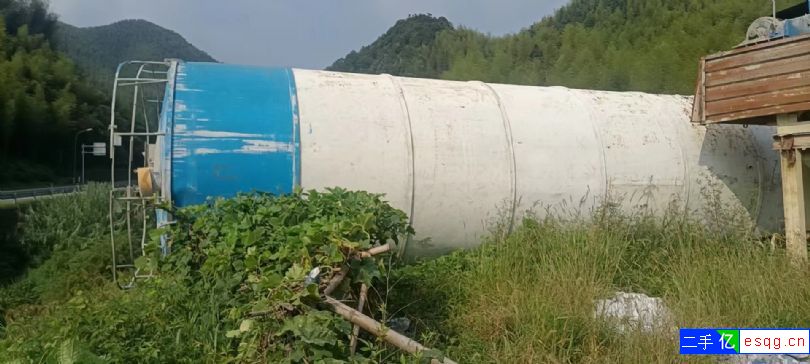 浙江安吉：2.6低价处理两个150吨水泥罐，202-2