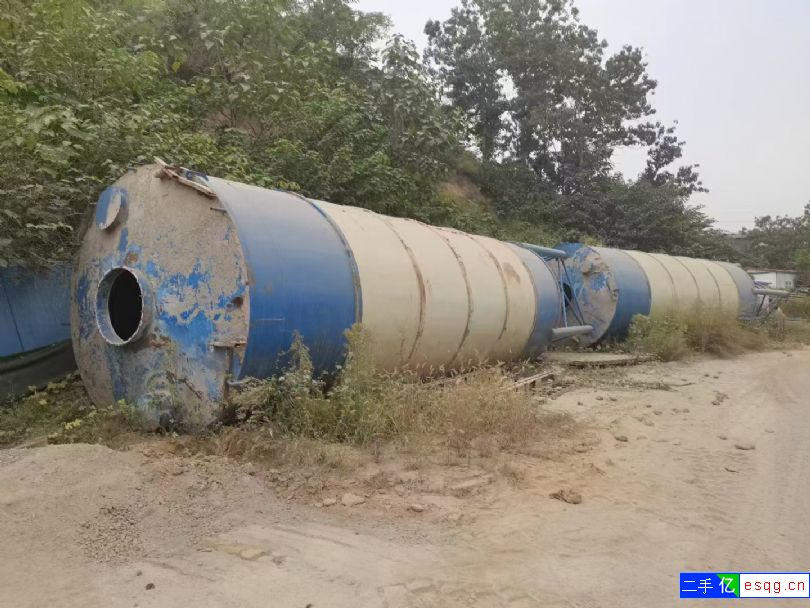 郑州：低价处理四个100吨水泥罐，出料高度4米。-2