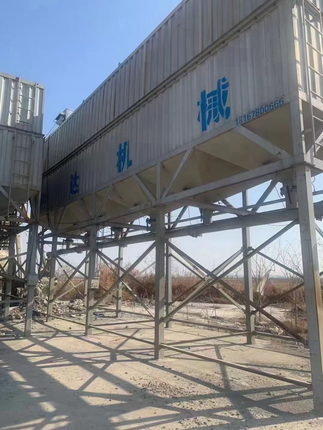 低价处理一台200吨卧式水泥罐，一台100吨卧罐，-2