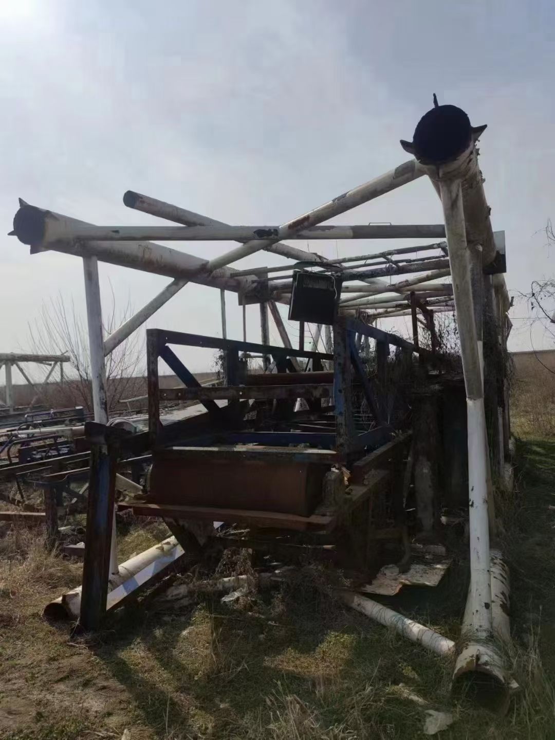 安徽阜阳：低价处理6台200吨水泥罐，直径4.2米-1