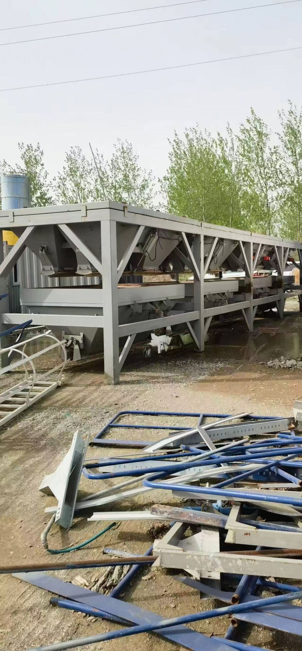 安徽宿州：低价处理两套全新中联重科双线180搅拌站-2