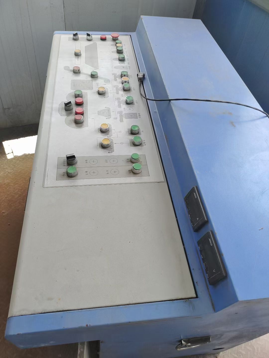 郑州：低价处理2021年免基础120搅拌站，仕高玛-2