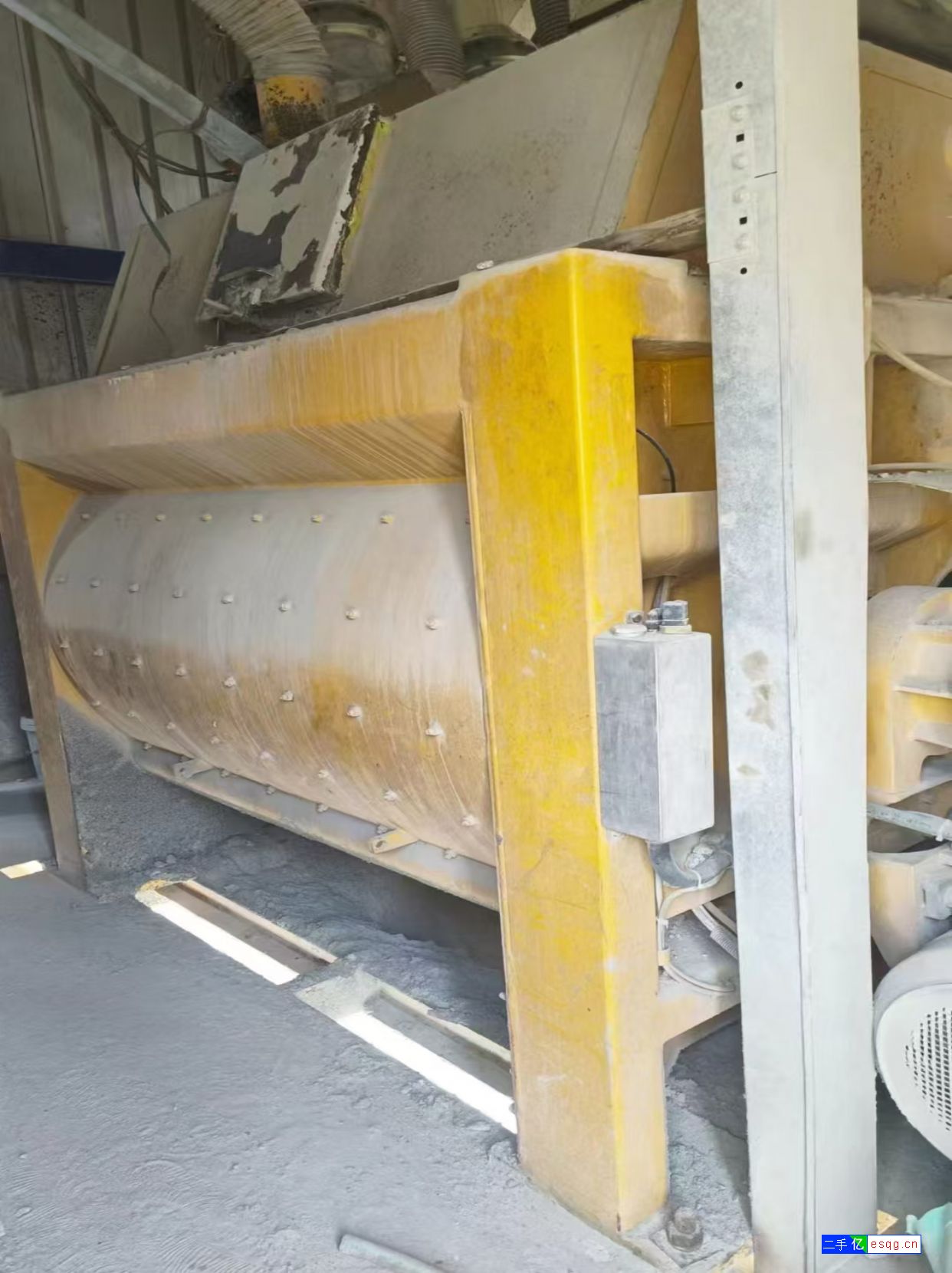 广东惠州:便宜处理2022年双线120搅拌站-3