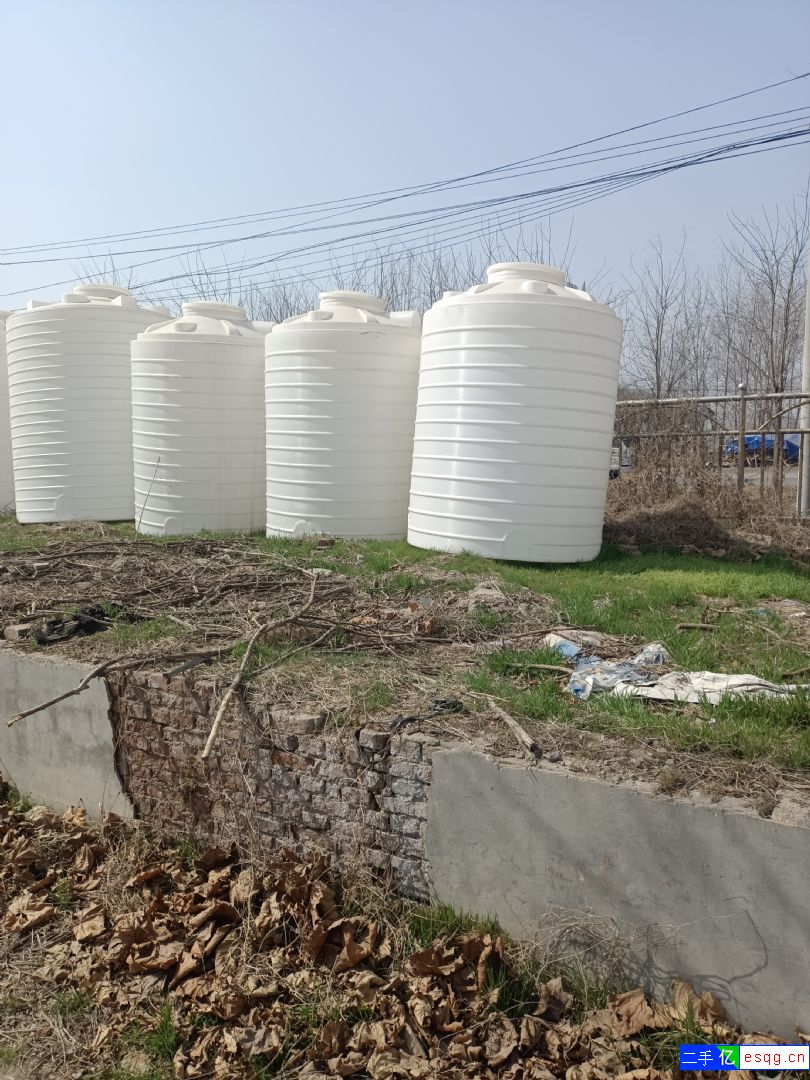 转让，九成新二手PE储罐型号齐全，-2