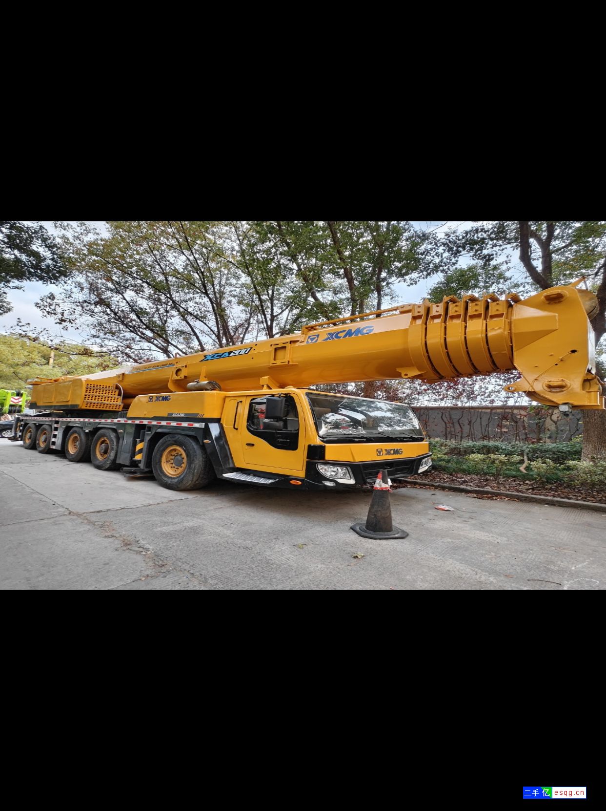 200吨260吨100吨220吨300吨二手吊车-1