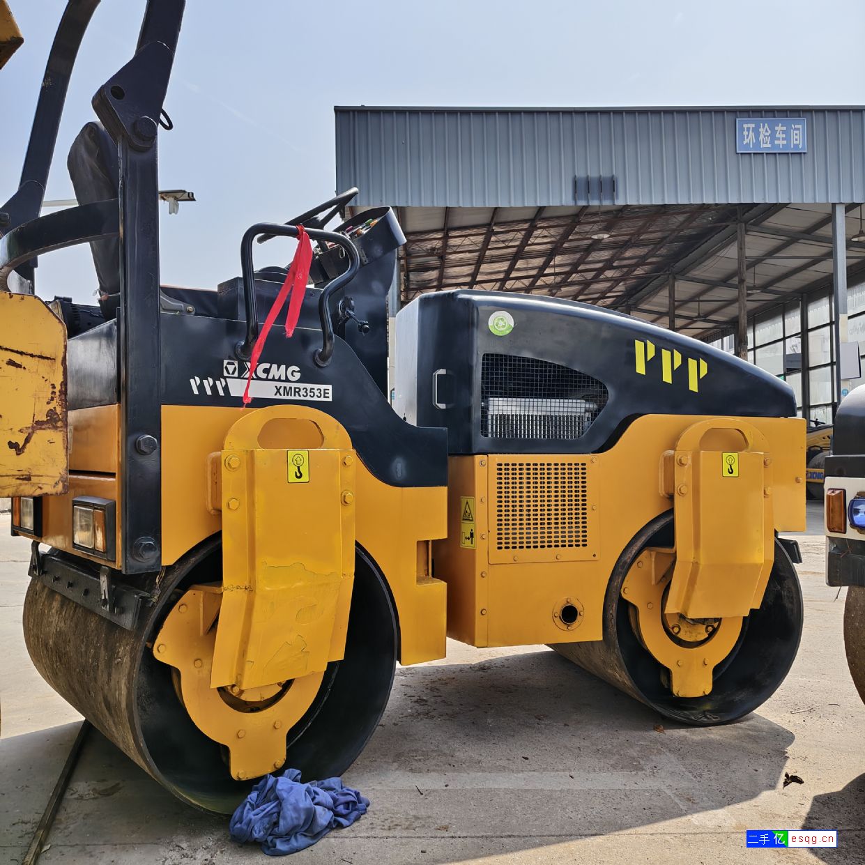 双驱双震小型二手压路机3吨徐工-1