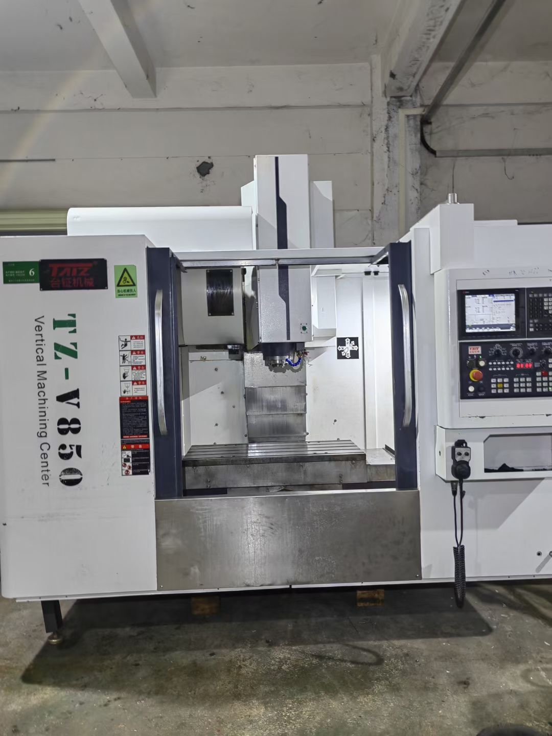 台征850三线轨加工中心，三菱系统-1