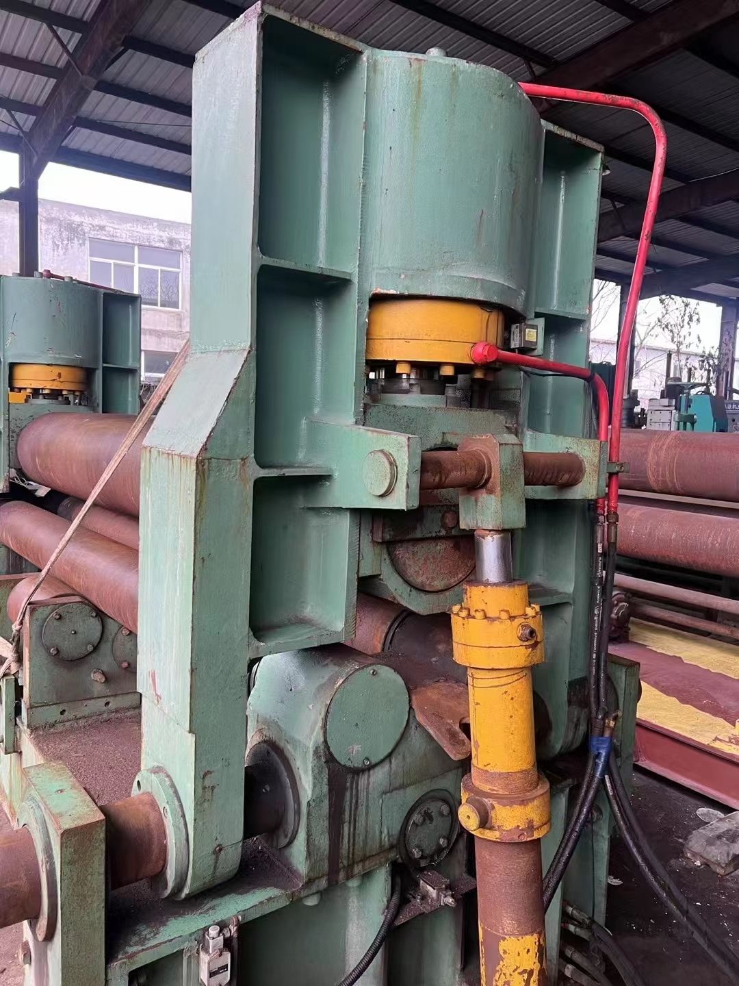 转让95新二手东晨30x2500上辊二手卷板机,成-1