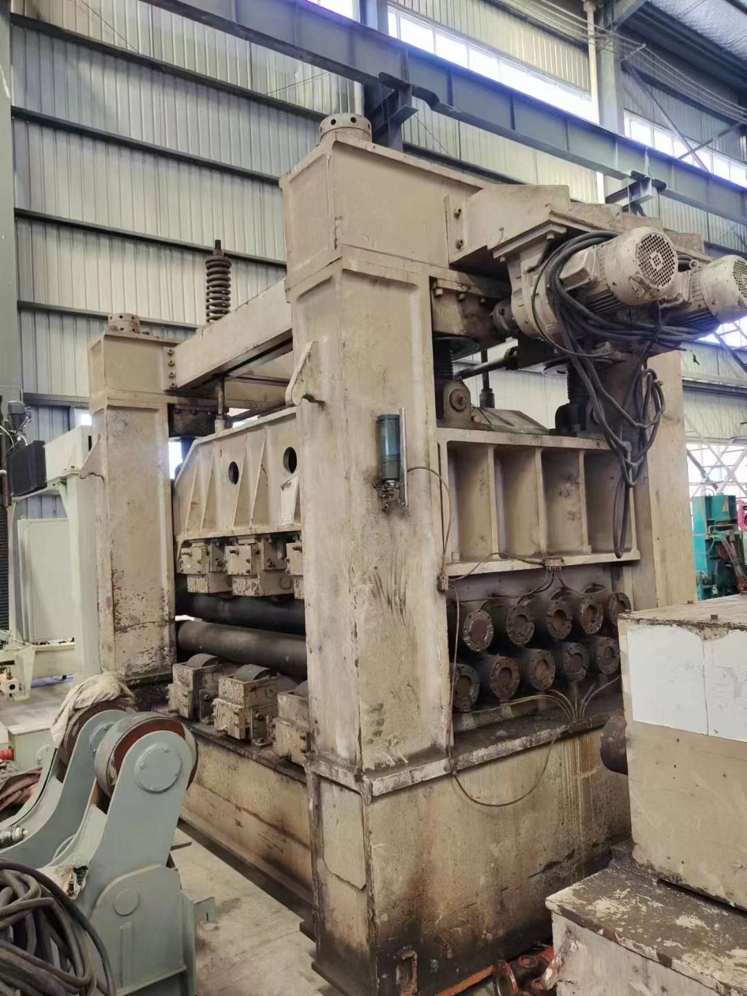 聊城出售11辊校平机 型号20*2000,重量31-1