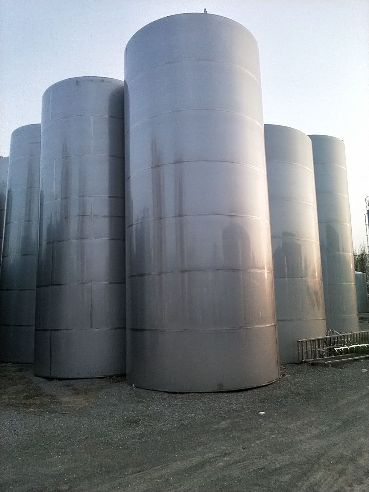 出售不锈钢储罐2000多台-1