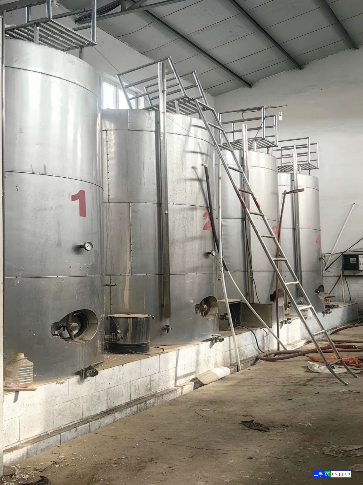 转让二手真空包装机，不锈钢储罐-1