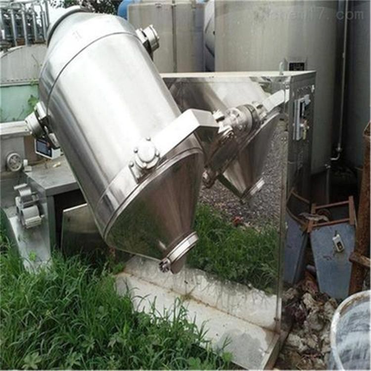 出售   二手300升三维混合机 三维混料机 现场-1