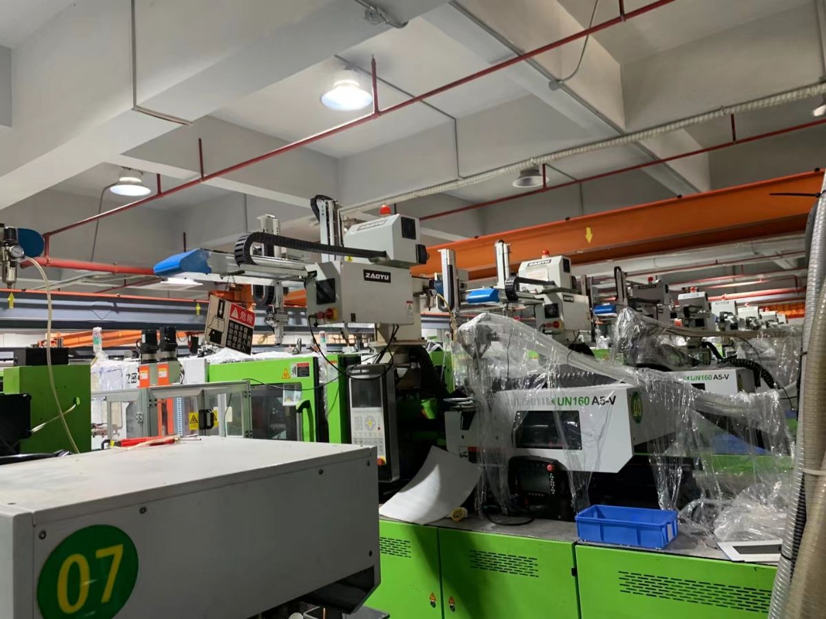 出售深圳二手注塑机伊之密160吨-2