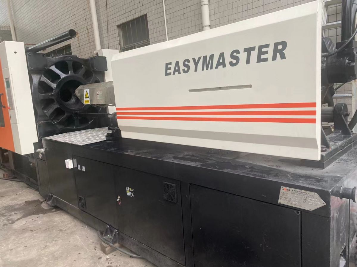 低价急转让二手注塑机震雄400吨480吨-1