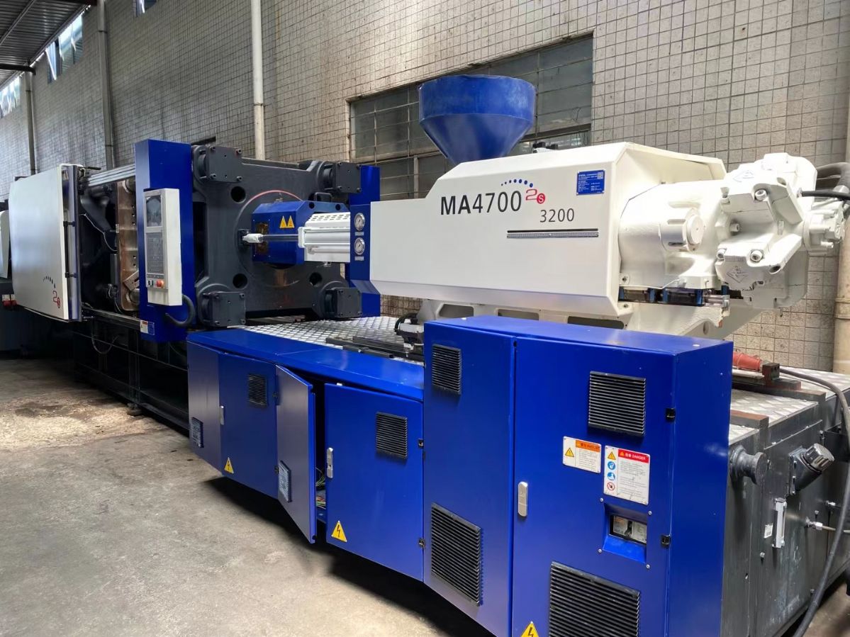 低价急售新疆海天二手注塑机320吨380吨470吨-1