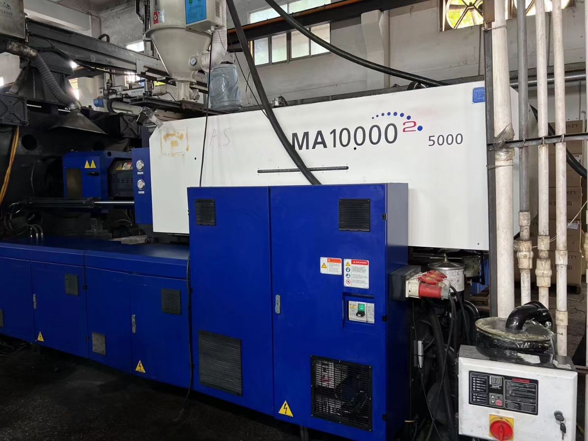 低价转让二手注塑机海天1000吨-1