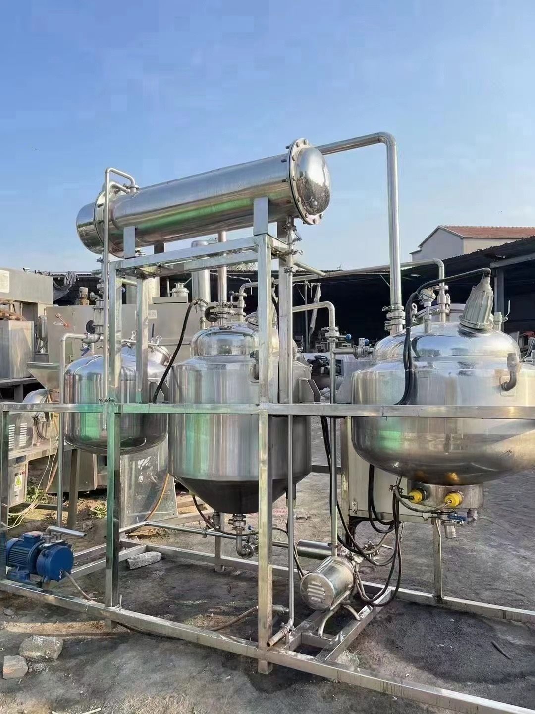 出售二手浓缩蒸发器 电加热浓缩蒸发器整套设备-2