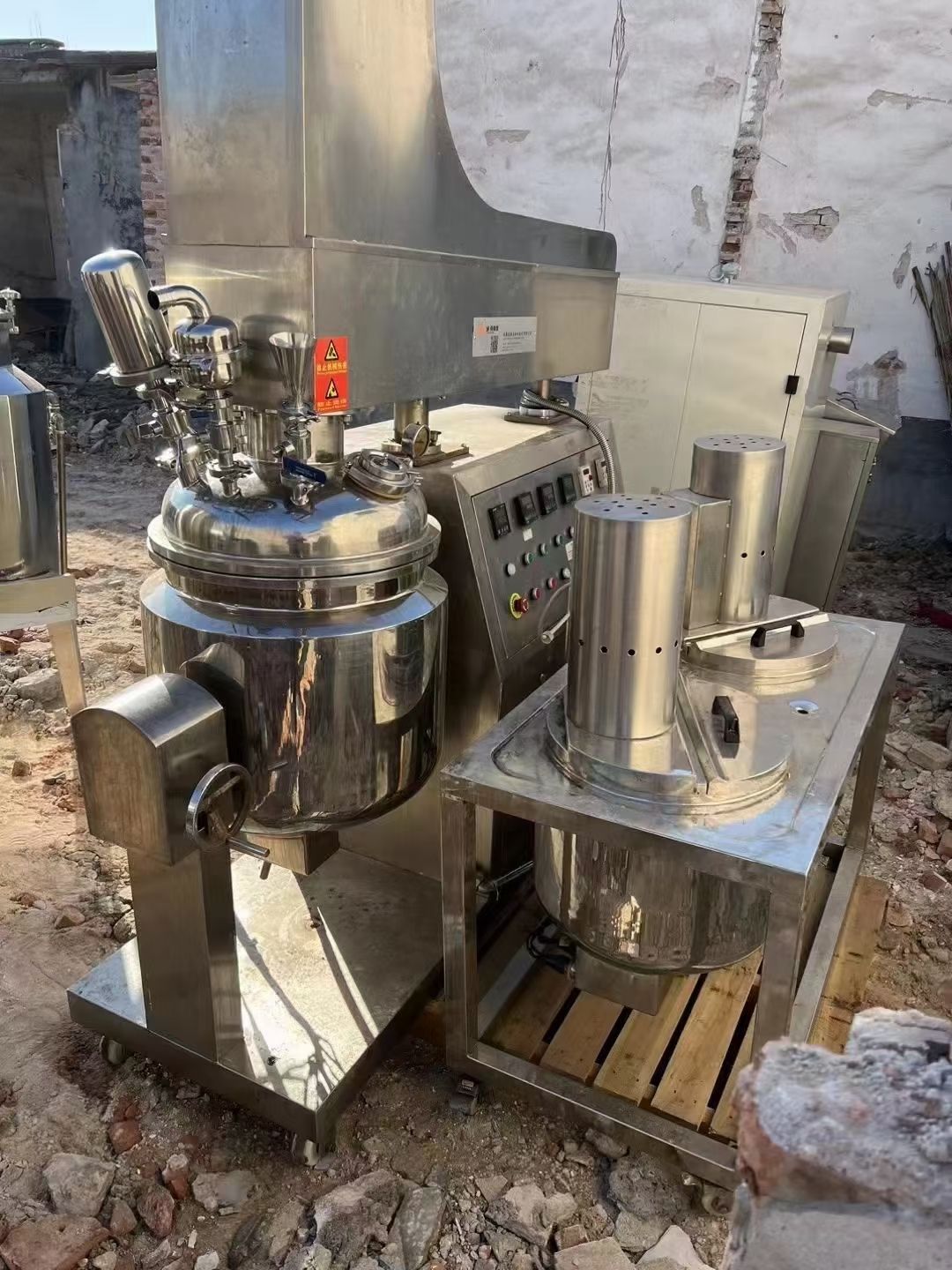 出售二手真空乳化机全套设备 各种型号规格-1