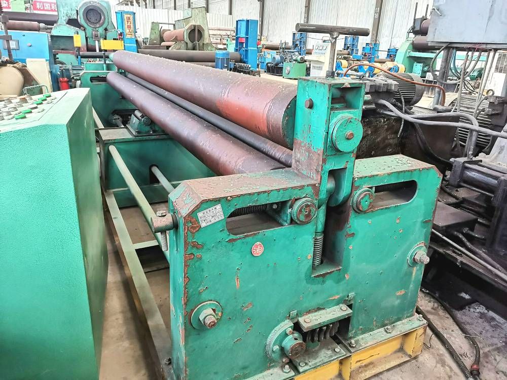4x4000二手卷板机8成新部件完好-1