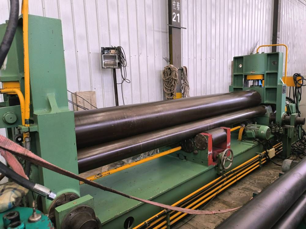 16x3200液压卷圆机数控显示三辊卷板机-2